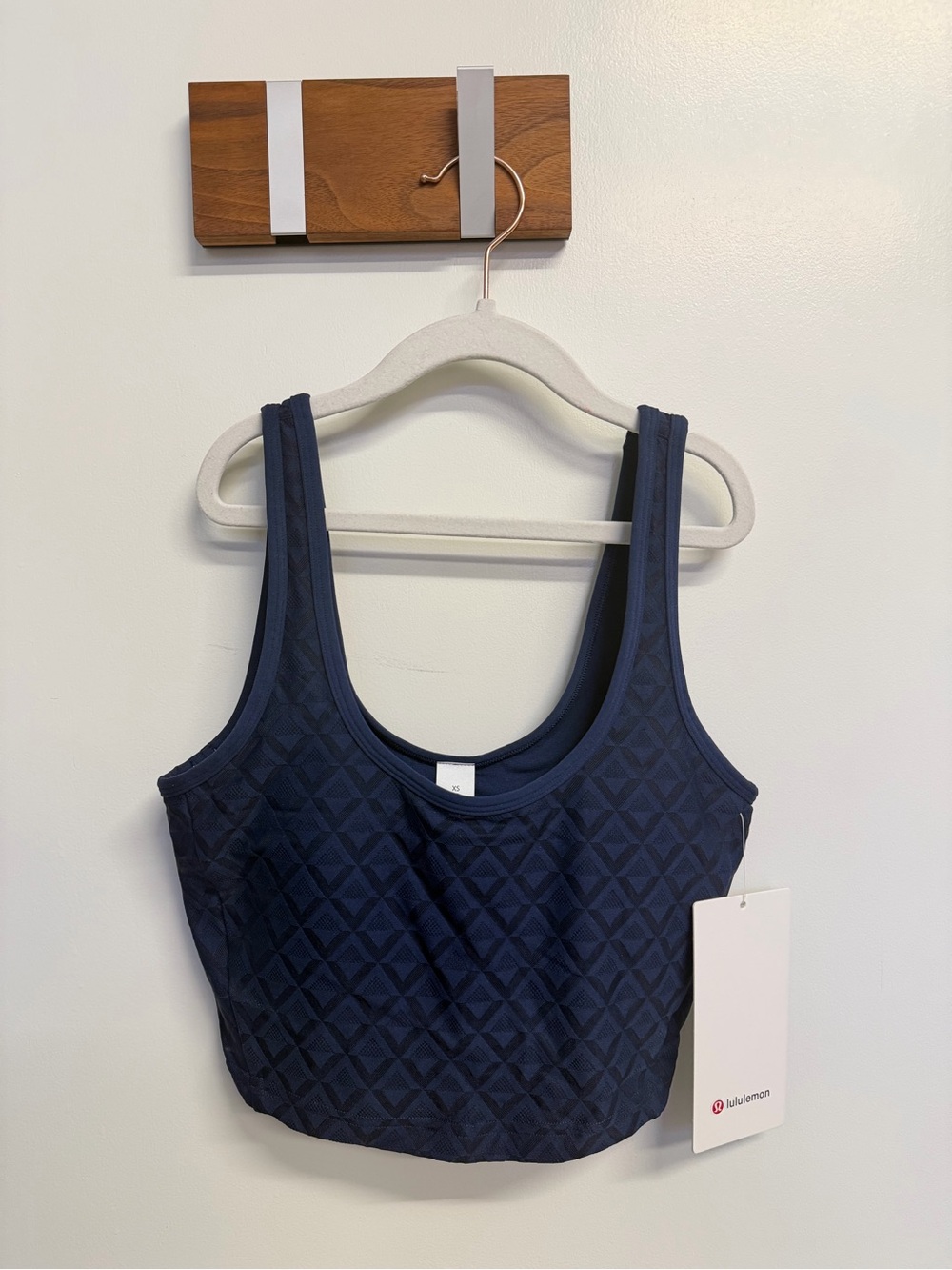 lululemonno Deep Navy Textured Mesh Tennis Tank